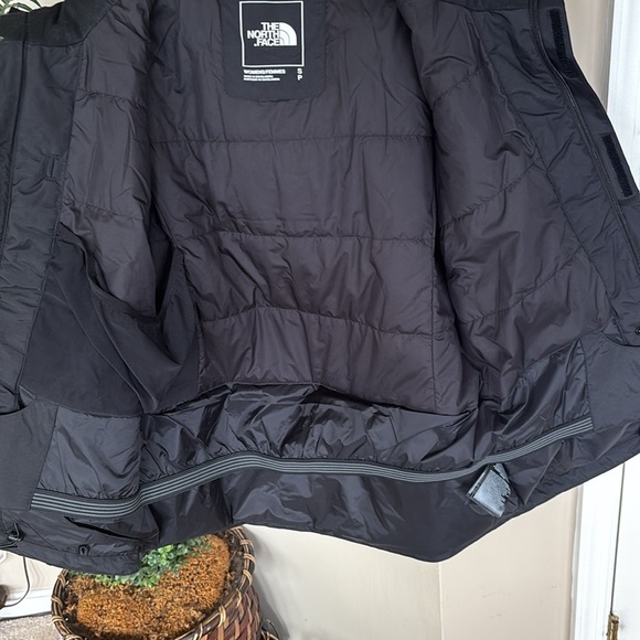 Brand New The North Face Freedom Jacket Black Zip Up Hooded Insulated Ski - Picture 13 of 16